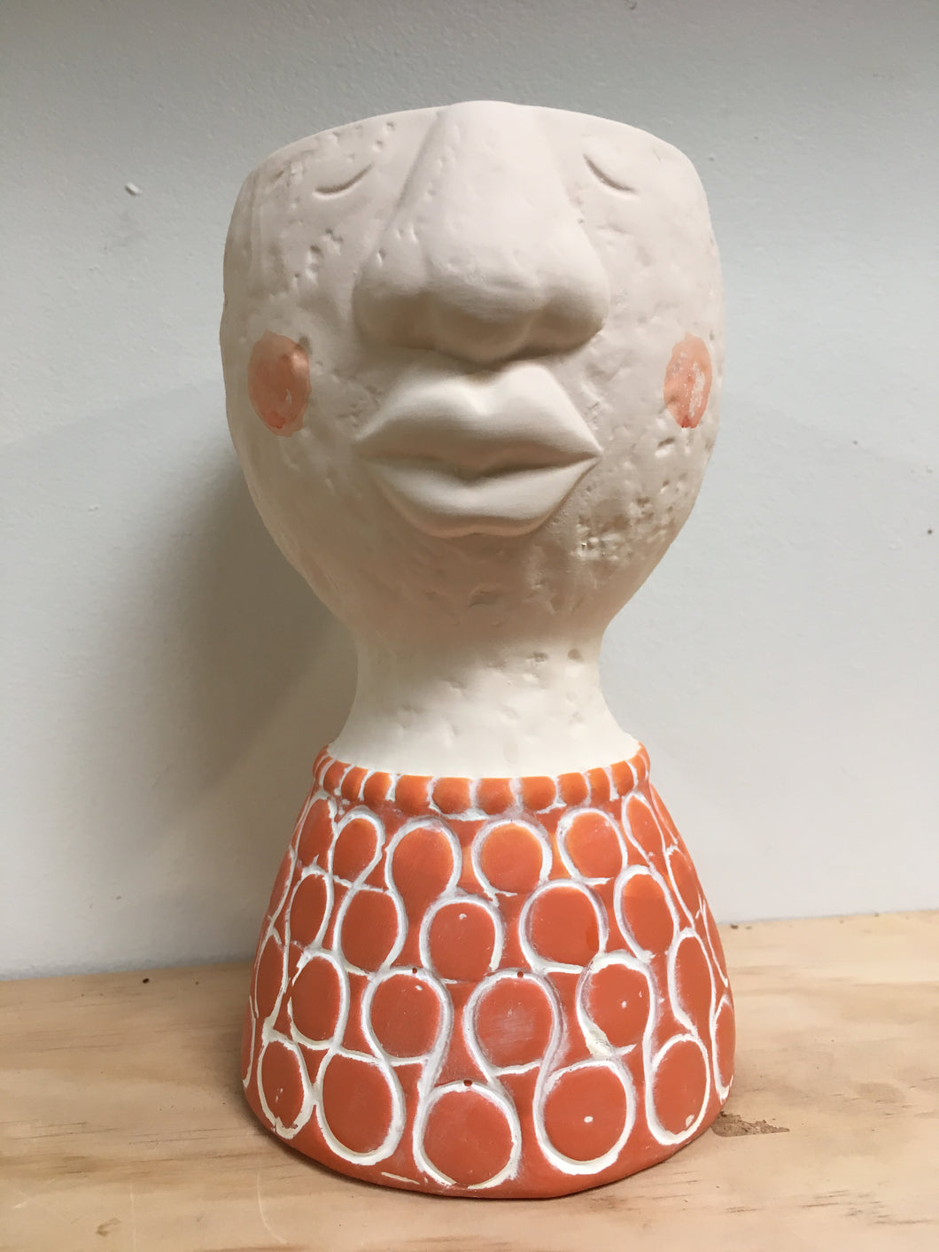 Laurel Face Pot- 10x11x18cm