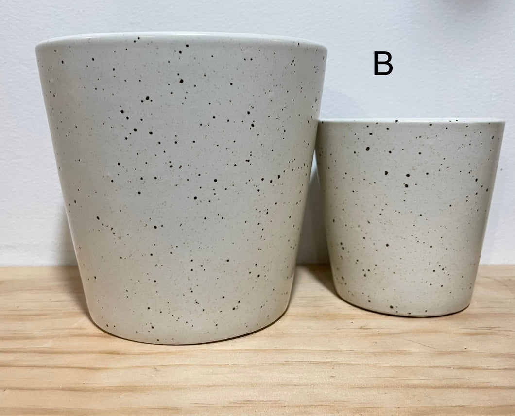 Pots with drainage holes