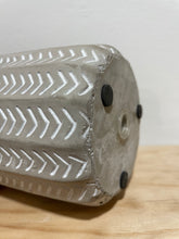 Load image into Gallery viewer, Pots with drainage holes
