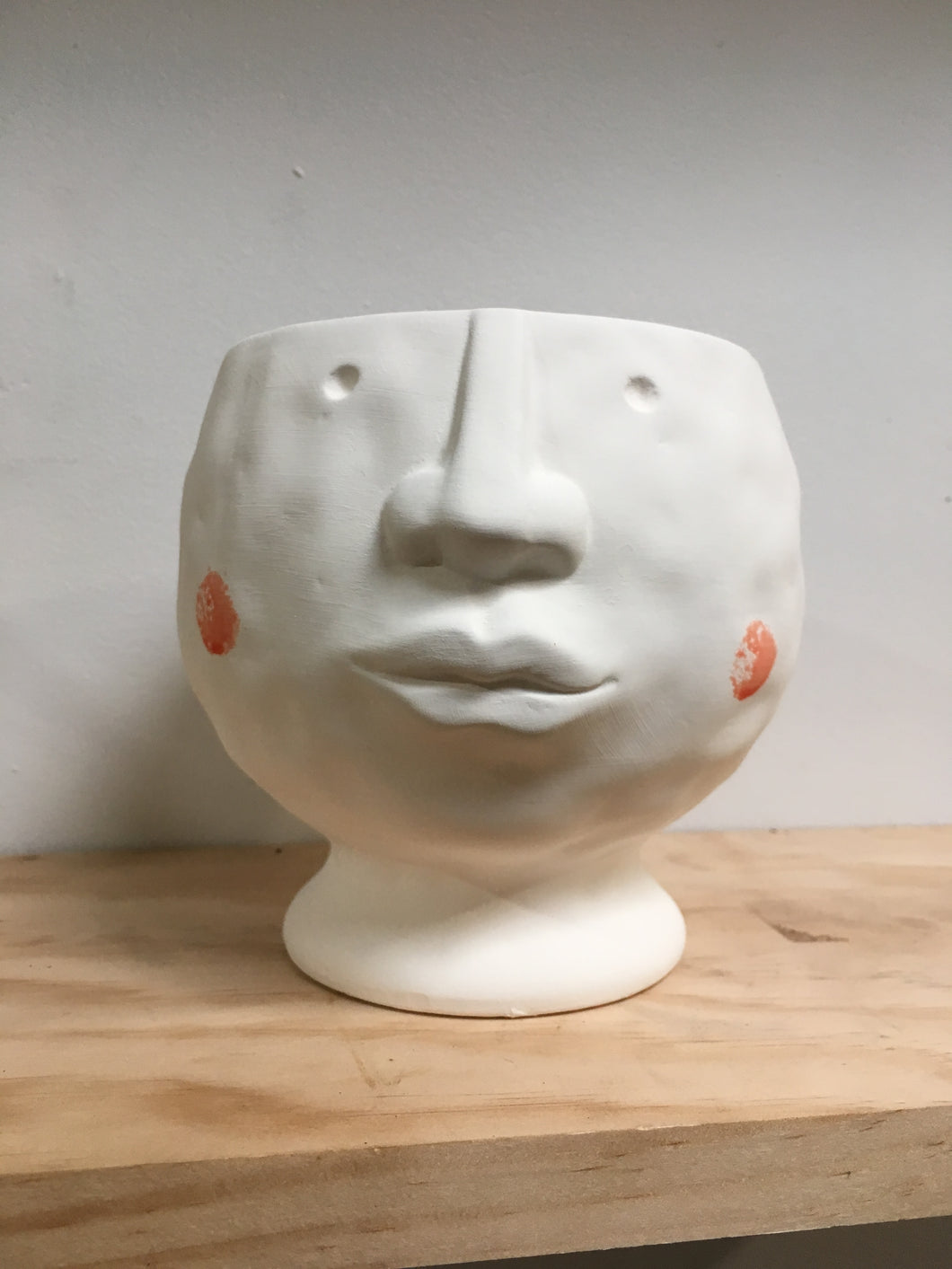 Ruby Face Planter Large - 14x13x13cm