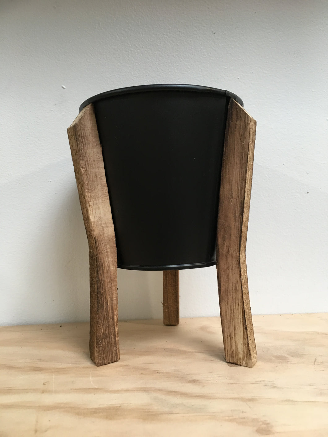 Malik Small - Tin and Timber Black - 12x17cm